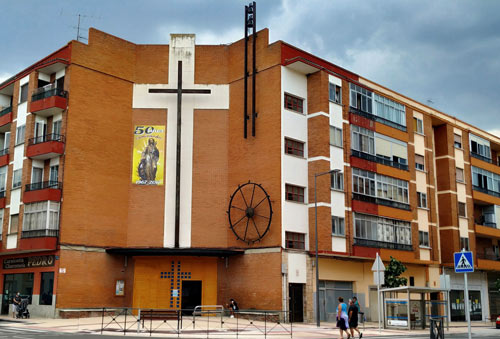 Iglesia Santa Catalina. En sus salones nació la Asociación de Vecinos Iglesia Santa Catalina | En sus salones nació la Asociación de Vecinos