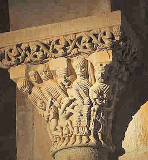 Capitel en el interior de Santa Cecilia Capitel en el interior de Santa Cecilia