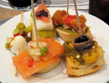 Ahora más que nunca "Tapas Solidarias" Ahora más que nunca "Pincho Solidario"