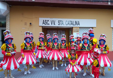 Saliendo de la Asociación para el desfile de Carnaval