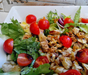 Ensalada de manzana con pollo y vinagreta templada de mostaza Ensalada de manzana con pollo y vinagreta templada de mostaza