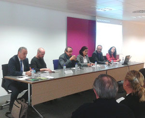 2ª Mesa Redonda: Diferentes puntos de vista entorno a un evento 2ª Mesa Redonda: Diferentes puntos de vista entorno a un evento