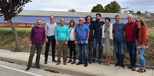 Artistas locales que han participado en la elaboración de los murales Artistas locales que han participado en la elaboración de los murales
