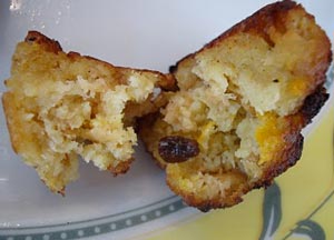 Buñuelo de pan y pasas