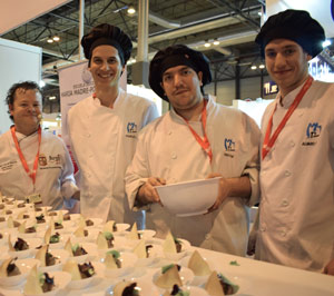 Alumnos de la Escuela de Cocina de Aranda y la Ribera