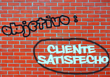 Clientes satisfechos Clientes satisfechos