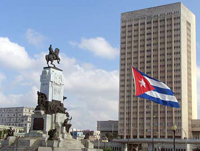 Cuba en el Vórtice del Huracán