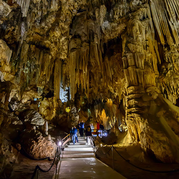 Cueva de Nerja Cueva de Nerja
