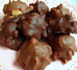 Bombones de chocolate con cereales Bombones de chocolate con cereales