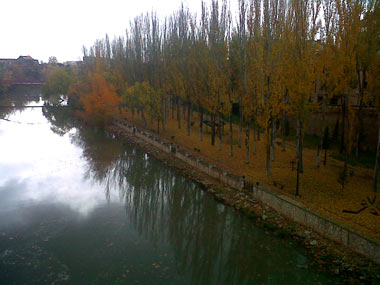 Rio Duero a su paso por Aranda de Duero