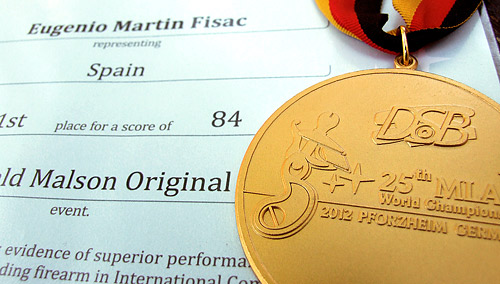 Fotografía: Javier Marqués | Diploma y Medalla acreditativos del Campeón del Mundo Fotografía: Javier Marqués | Diploma y Medalla acreditativos del Campeón del Mundo
