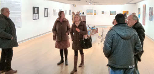 Sala de exposiciones del Centro Cultural Caja de Burgos Exposición pictórica del grupo ribereño ARA: ‘Cadáver Exquisito’