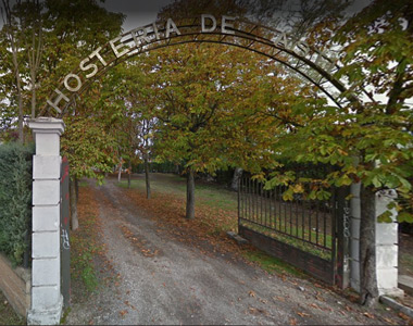 Un vecino de Aranda pide salvar el rótulo histórico de la “Hostería de Castilla”