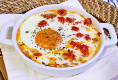 Huevos al plato con jamón