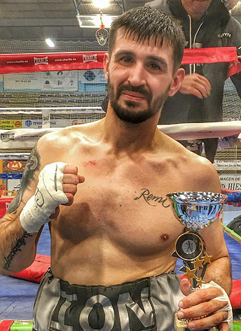 El púgil Ion Pérez ionperez350 Regresa el Boxeo a Aranda de Duero
