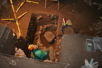 Hace 7400 años migrantes de la Península Iberica introdujeron la agricultura en Africa Arqueólogo Juan Carlos Vera (Universidad de Huelva) en la cueva Ifri n’Amr o’Moussa del Neolítico temprano