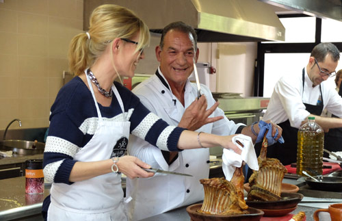 Joaquín Alonso y la periodista de Gastroactitud