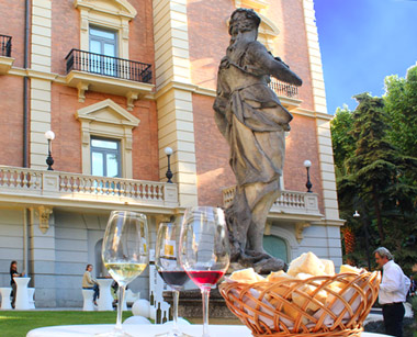 El Sabor de la Excelencia: Vinos de Castilla y León El Sabor de la Excelencia: Vinos de Castilla y León