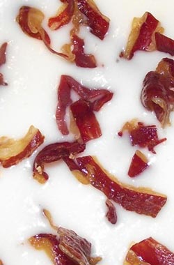 Sopa de melón con jamón ibérico