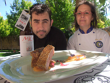 Marqués junto a Merche Abad (ArandaHOY.com) Marqués junto a Merche Abad (ArandaHOY.com)
