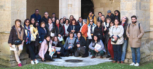 En cuclillas en el centro, Pilar Rodríguez de las Eras y Mª José Zaparaín