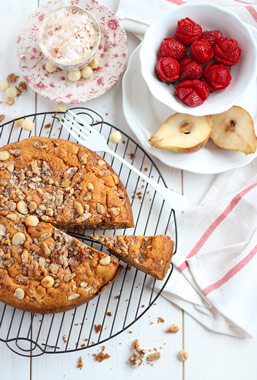 Bizcocho de manzana, pera, naranja y frutos secos Bizcocho de manzana, pera, naranja y frutos secos