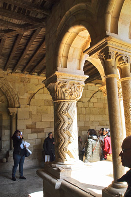 Claustro del Monasterio femenino de San Andrés de Arroyo