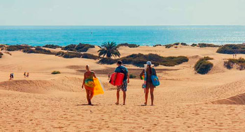 Playa de Maspalomas en San Bartolomé de Tirajana, Gran Canaria Playa de Maspalomas en San Bartolomé de Tirajana, Gran Canaria