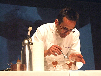 Luis Salinero en el Show Cooking del 2009. Fotografía J. Marqués