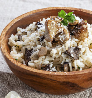 Cucharitas de risotto de calabaza con parmesano Ensalada de lentejas y quinua